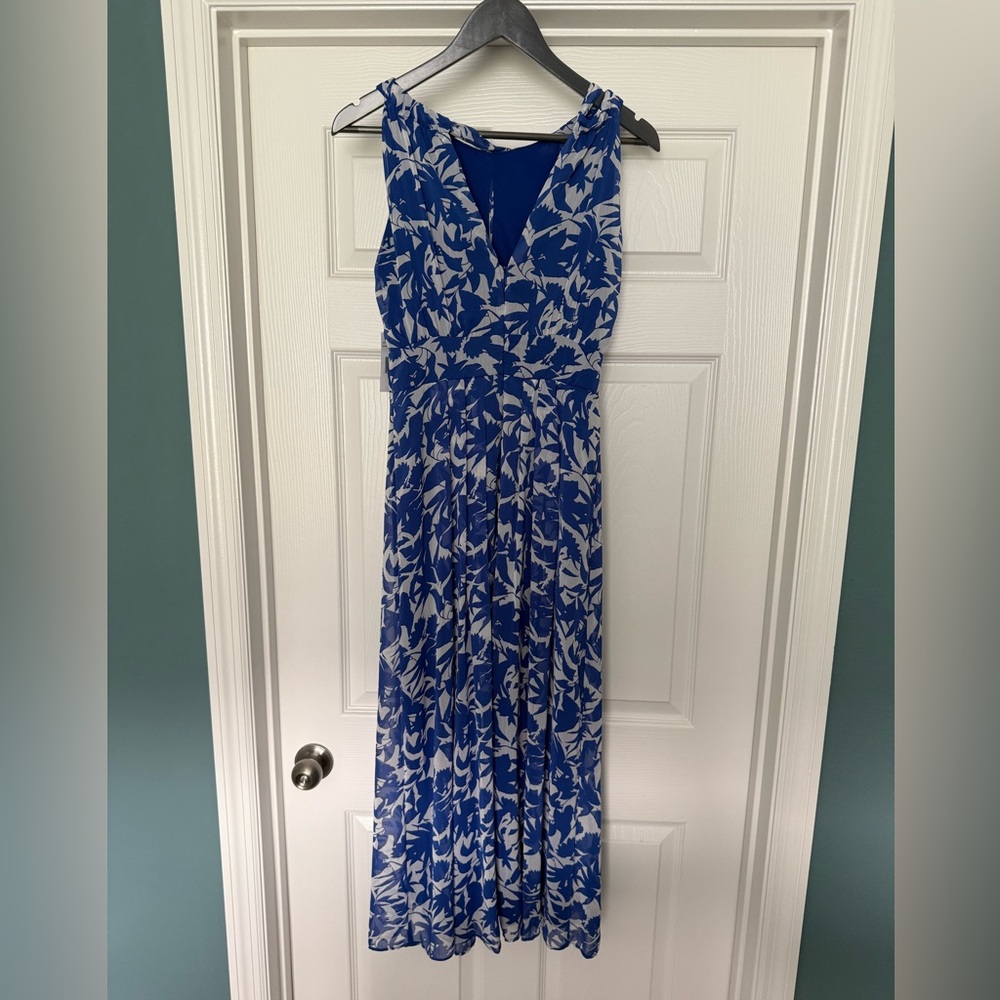 RN Studio Maxi Dress Elegant Blue / White Floral Women’s Size 6P - New With Tags
